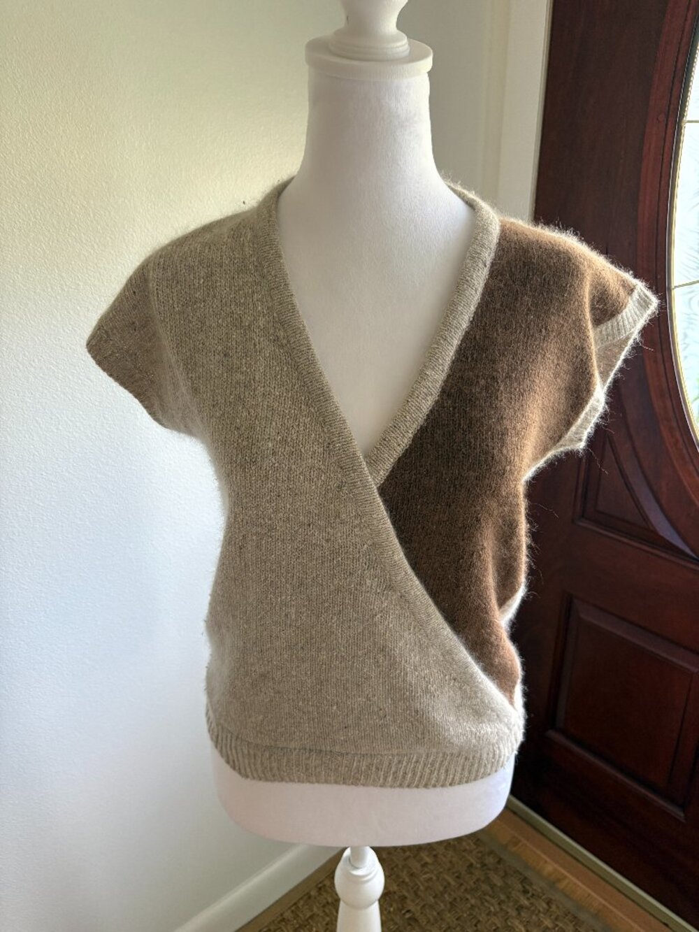 Reference Point Silk Women Pullover Cross Vest Size Medium Tan Brown
